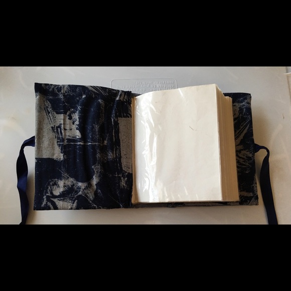 Blue Navy & Gray Flowe Fabric Covered Photo Album - Picture 3 of 3